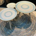 Set de 3 mesas modernas circulares en color negro. Sirven como mesa auxiliar o lateral