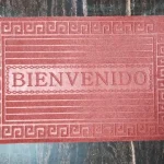 Alfombras para la Entrada Engomadas Modelo Bienvenido Color Rojo