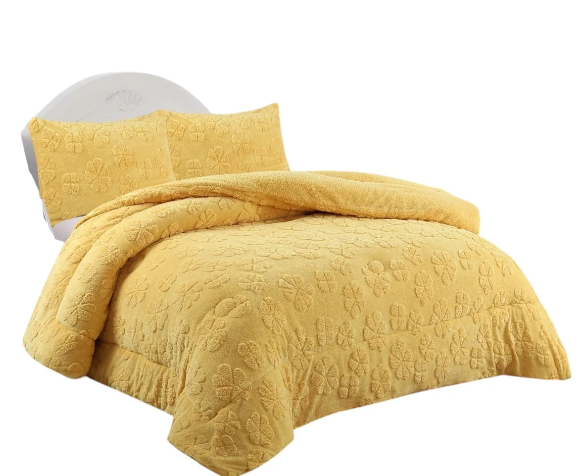 WhatsApp-Image-2025-02-22-at-14.13-Photoroom-4.webp Plumon de invierno texturizado diseno trebol con chiporro 2 Plazas color amarillo - Imagen 1