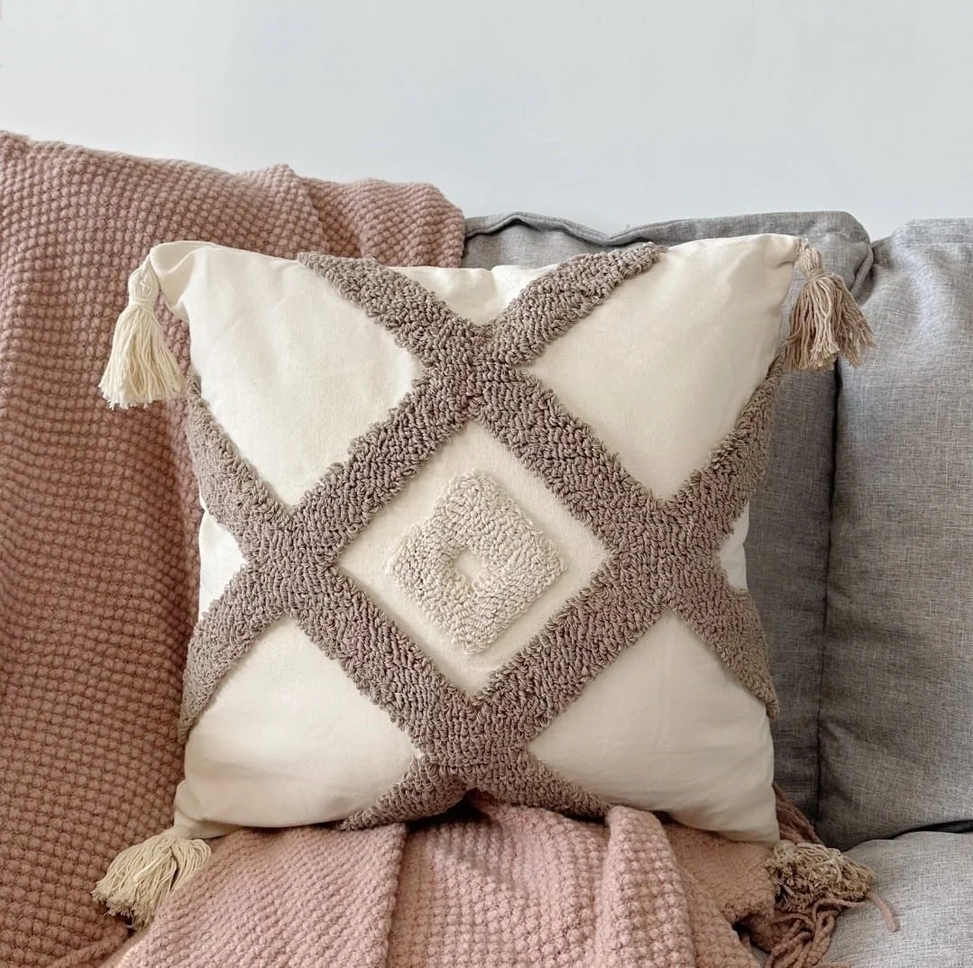 b5660d9a-f8d2-41e7-accc-af5155f10ce3.webp Fundas de Cojin Nordicas - Imagen 1