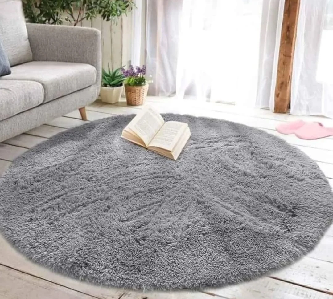 4f755980-9cef-48a5-9e28-8b9d3454fecb Alfombras Peludas Redondas Livianas 150x150 Gris Claro - Angeles del Hogar Chile