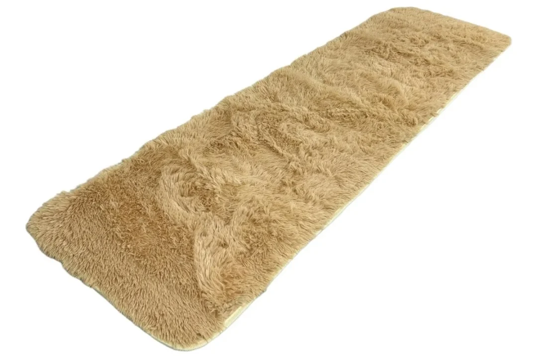 Screenshot_20220922-105707_Mercado Libre Alfombra Peludas Livianas Pasilleras 55x200cm Beige Lisa - Angeles del Hogar Chile