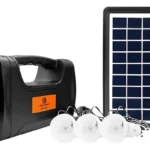 Kit Linterna + Panel Solar + Power Bank + Ampolletas - Angeles del Hogar Chile